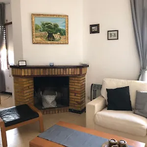 https://amplio-apartamento-horta-de-sant-joan-11-pax.catalonia-hotels.com