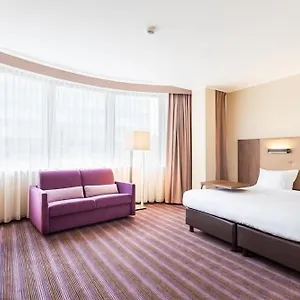 hotel-desilva-premium-poznan.poznan-hotels.com/