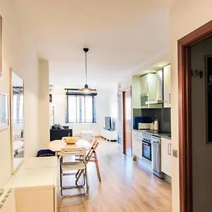 https://sweet-bcn-plaza-universidad.catalonia-hotels.com