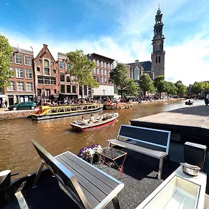 Royal Botel