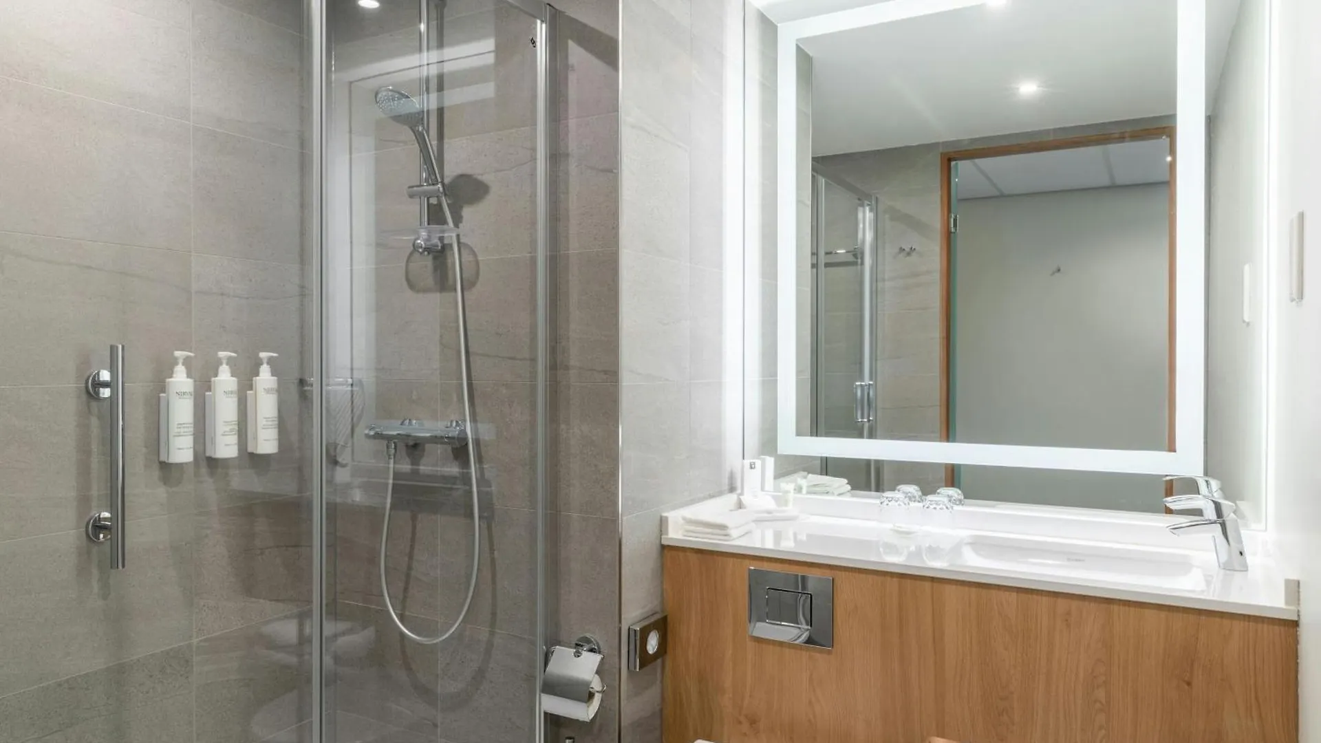 Courtyard By Marriott Amsterdam Arena Atlas 4*,